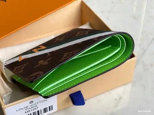 Cheap MULTIPLE LOUIS VUITTON WALLET 0513